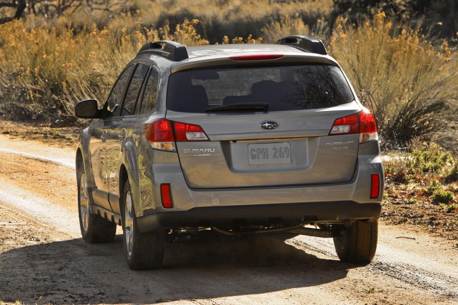  Subaru Outback 2010 года  (фото 62 из 79)